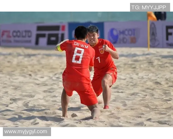 国内足球明星楚乔精彩瞬间高清图片分享与个人成长历程回顾