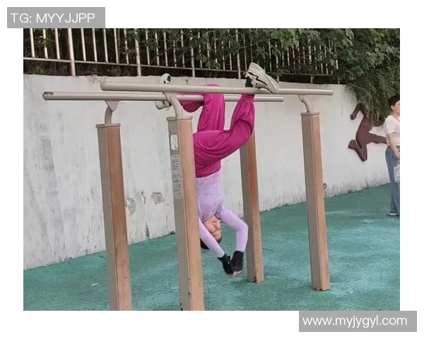 双杠训练技巧与器材选择指南助你提升体能与运动表现